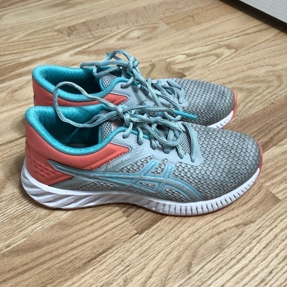 ASICS Fuzex Lyte 2 Women’s Running Shoes Sz 6 - Picture 1 of 9